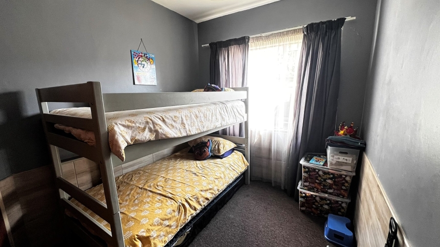 2 Bedroom Property for Sale in Langenhovenpark Free State